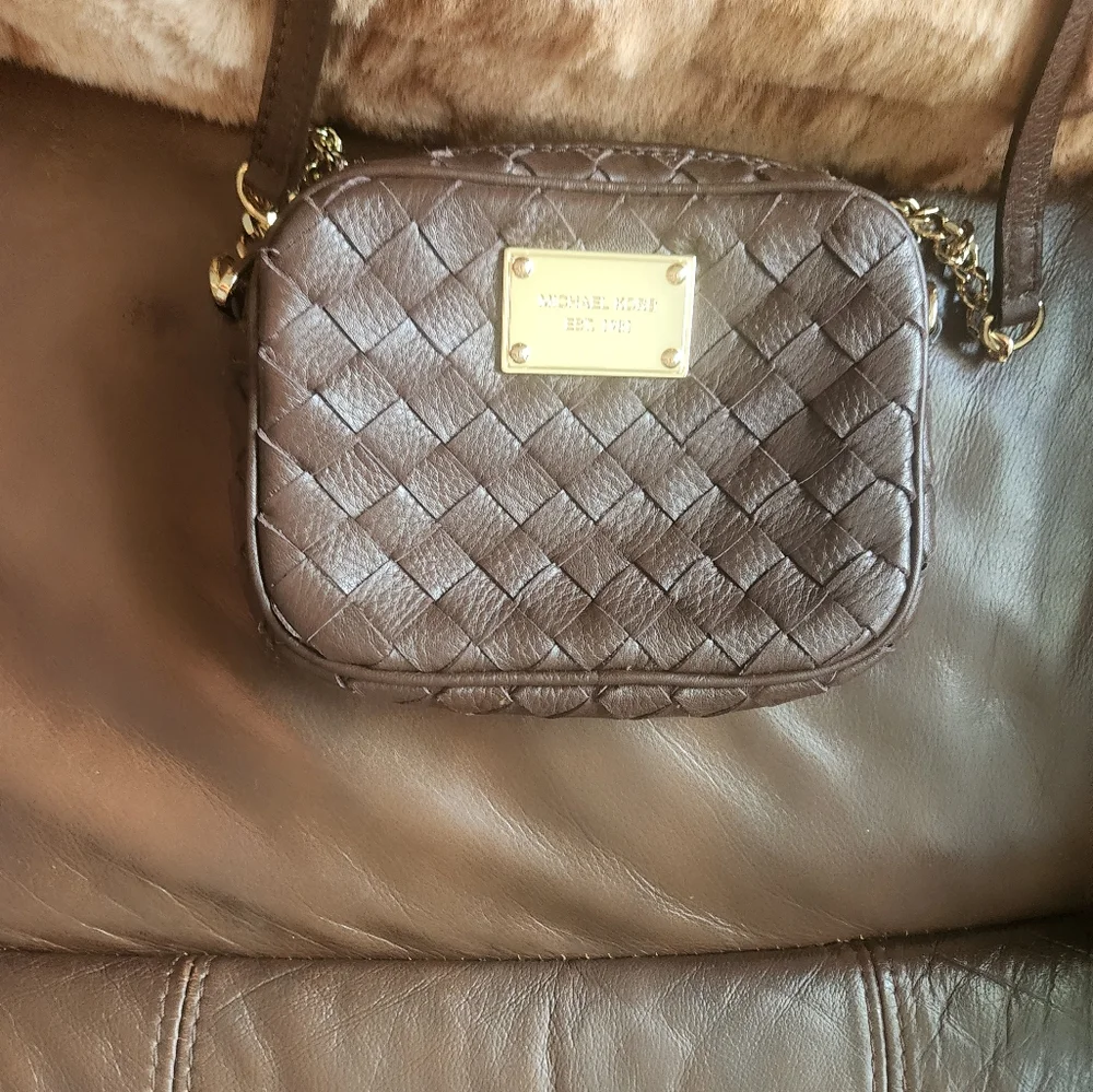 Michael Kors Brown Fur Tote Bag with Woven Leather Accent - Picture 4 of 6